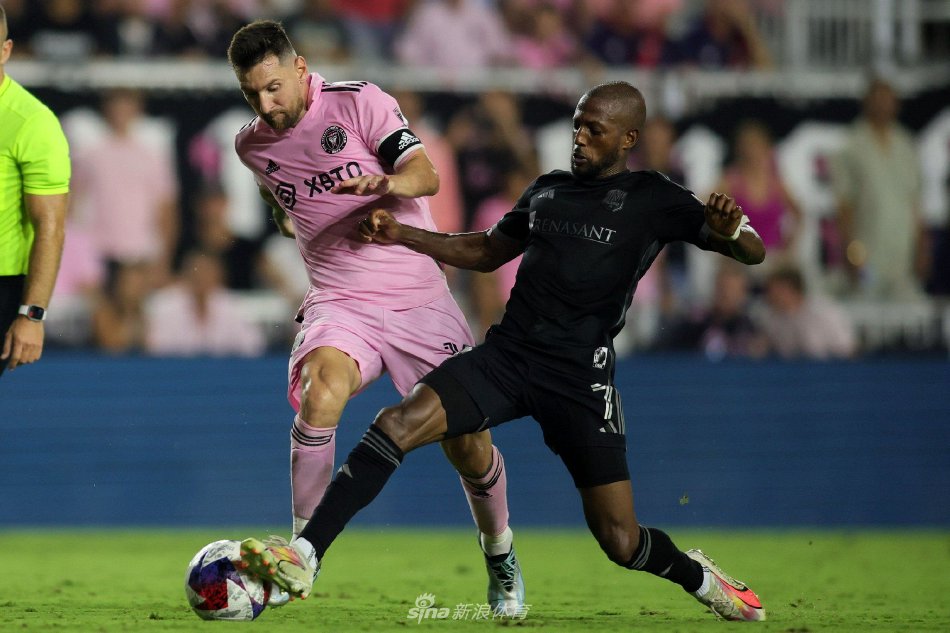 令人瞩目的 令人瞩目的