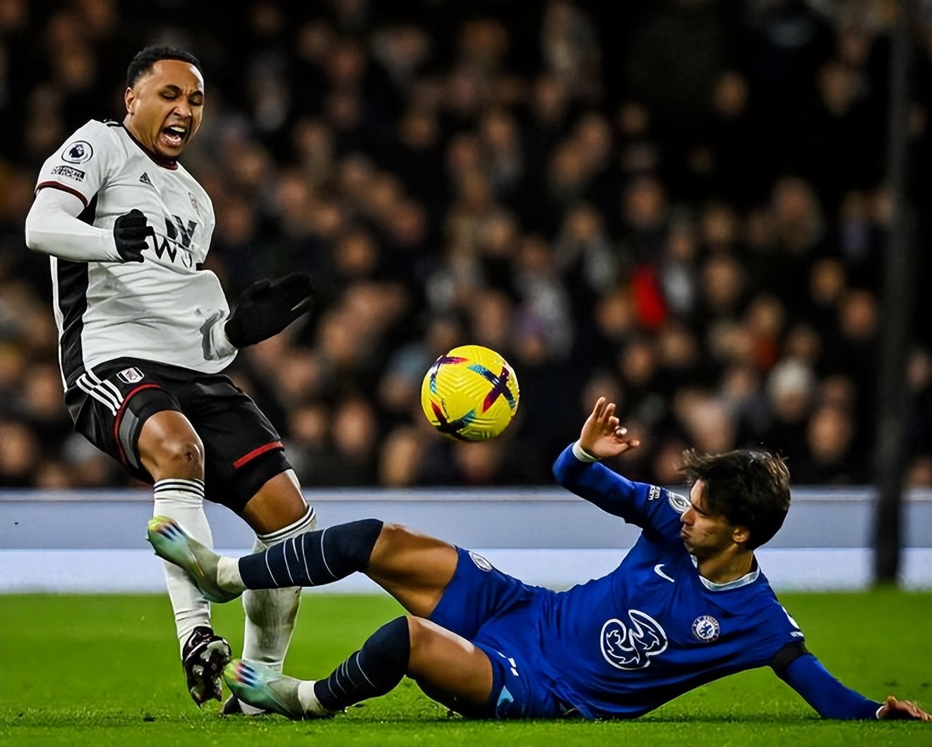 明显情绪低 明显情绪低