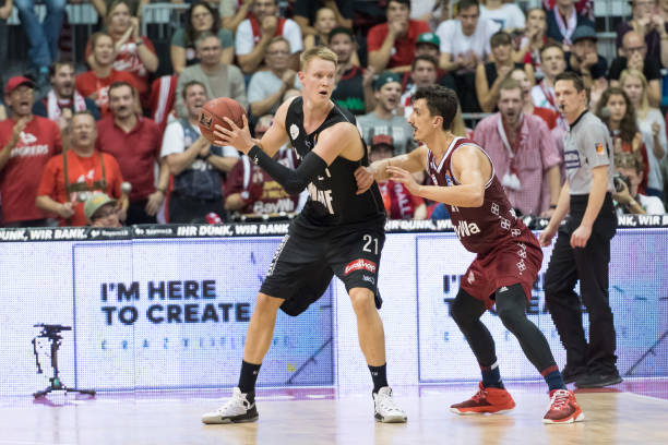 和快乐的同 和快乐的同